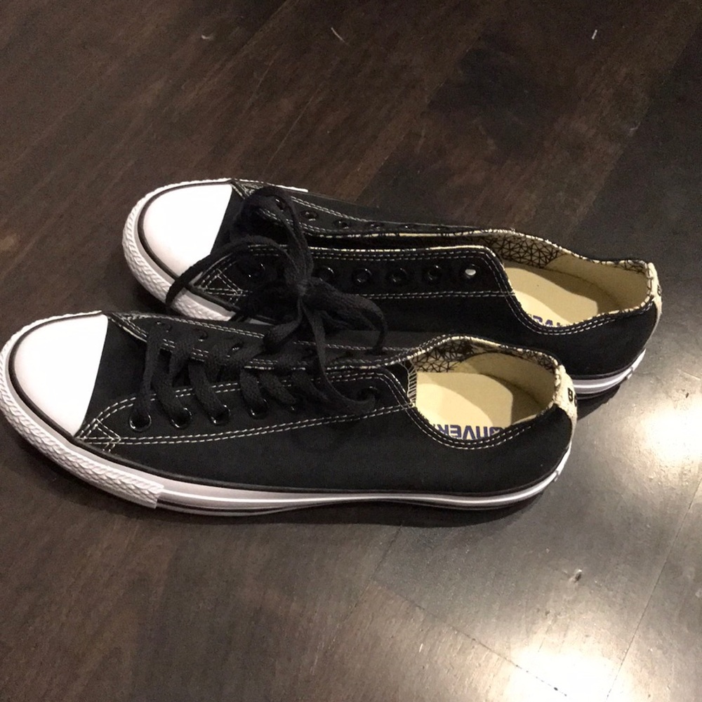 🆕 Converse Bones Chucks Shoes